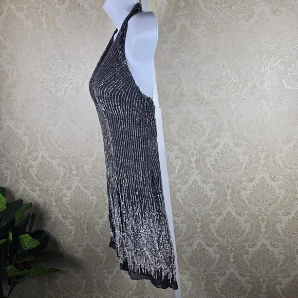 Elegant Black and Silver Backless Dress - Picture 7 of 14